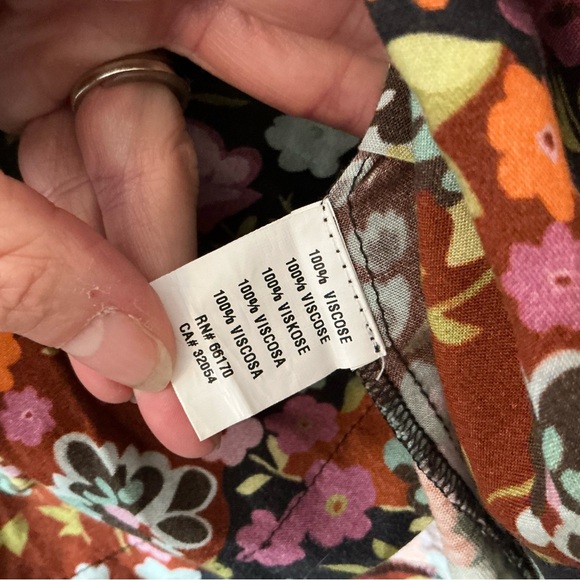 Bl^nk London x Anthropologie STEPHANIE Black Floral V-Neck Size M - Picture 5 of 11